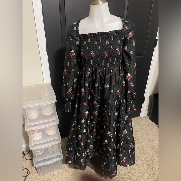 Hill House Black Floral Women’s off the shoulder Dress - Picture 5 of 7